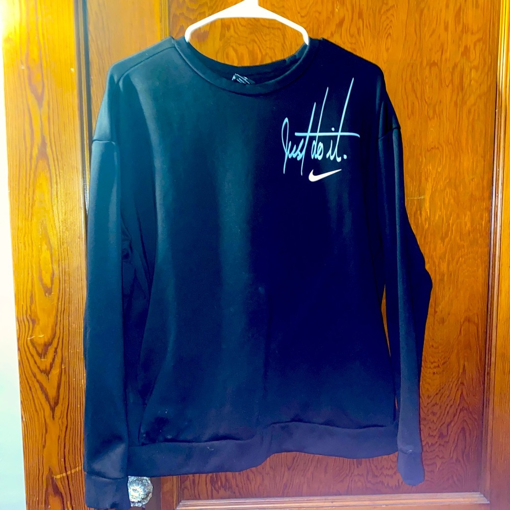 NIKE Sweater